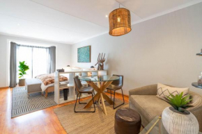 Modern apartment in culturally vibrant Melville 22